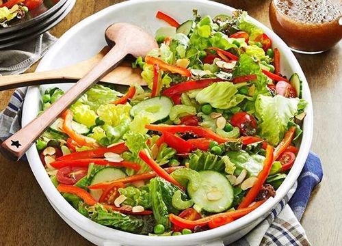 Công thức 4 món salad thơm ngon giúp chị em lấy lại dáng thon để diện bikini hè này