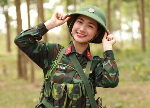 Hậu trường Sao Nhập Ngũ 2022: Cameraman 'nghẹn' vì Hòa Minzy đặt tên là Nam, tiết lộ tính cách nữ ca sĩ sau 7 ngày 'bám sát'