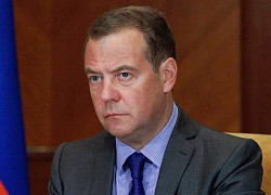 Cựu Thủ tướng Nga Medvedev tuyên bố cứng rắn với Nhật Bản