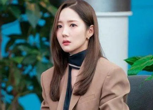 Phong cách thời trang nhàm chán của Park Min Young