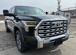 Toyota Tundra 2022 được chào bán tại Việt Nam từ 4,52 tỷ đồng