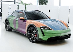 Tác phẩm Porsche Taycan Cross Turismo sau khi qua tay nghệ sĩ Sean Wotherspoon