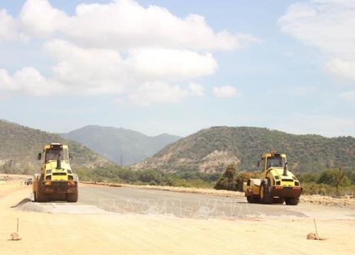 Bộ trưởng Nguyễn Văn Thể: Đẩy tiến độ nhưng ưu tiên số 1 vẫn là chất lượng