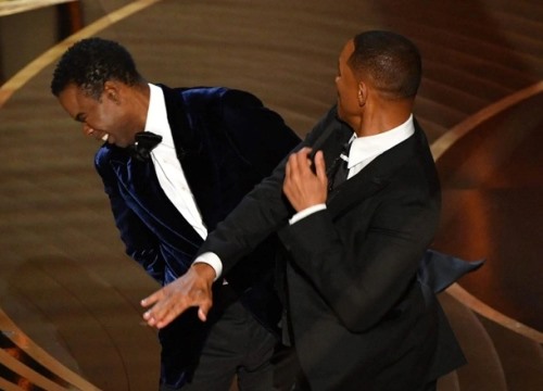 Cảnh sát có mặt tại hiện trường sau khi Will Smith tát Chris Rock