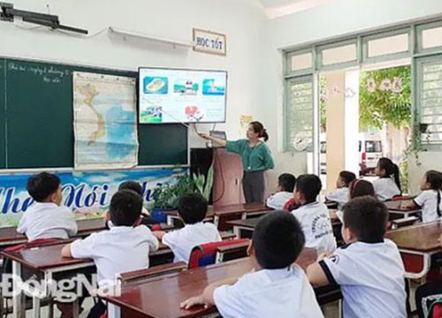 Khó tuyển giáo viên Âm nhạc, Mỹ thuật, Tin học