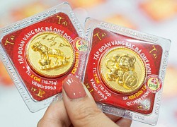 Giá vàng hôm nay 30/4: Vàng cuối tuần chững lại, chờ động thái mới của Fed