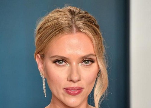 Scarlett Johansson thay đổi mục tiêu skincare khi làm mẹ