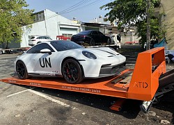 Đại gia cà phê Trung Nguyên sắm Porsche 911 GT3 2022 giống của Nguyễn Quốc Cường, vừa nhận xe đã gắn một chi tiết nhận diện