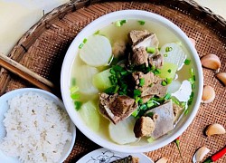 Món canh này nấu chưa tới 20 phút là xong mà đủ thịt đủ rau, ngon miễn bàn!