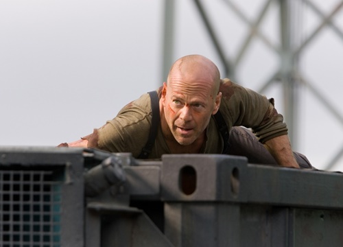 Sự nghiệp lẫy lừng hơn 40 năm của Bruce Willis