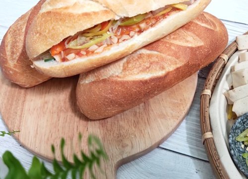 Cách làm bánh mì bì chay đơn giản tại nhà, ăn một lần là ghiền