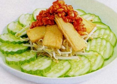 Salad đậu phụ sốt tương cay