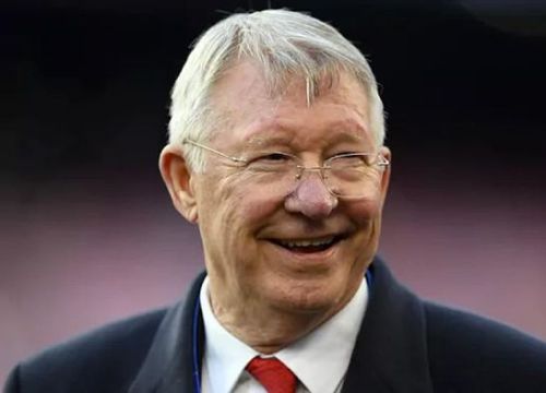 Sau 9 năm rời Man Utd, Sir Alex vẫn kiếm bộn tiền