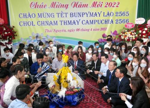 Thái Nguyên: Tổ chức cho lưu học sinh Lào, Campuchia vui Tết cổ truyền