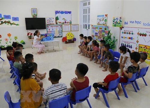 Trường mầm non tìm cách hút giáo viên trở lại làm việc