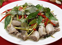 Cách làm món lòng heo xào rau răm làm mồi ngon vô đối