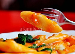 Làm Tteokbokki - món ăn vặt nổi tiếng của Hàn Quốc