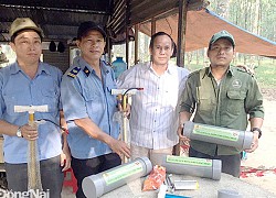 Thành lập Đội hình xung kích hỗ trợ vá xe cho công nhân