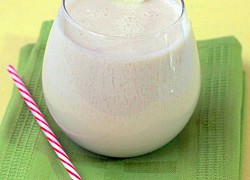 TOP 3 cách làm sinh tố táo ngọt thơm, thanh mát, không bị thâm