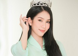 Á hậu Phương Anh thướt tha trong tà áo dài