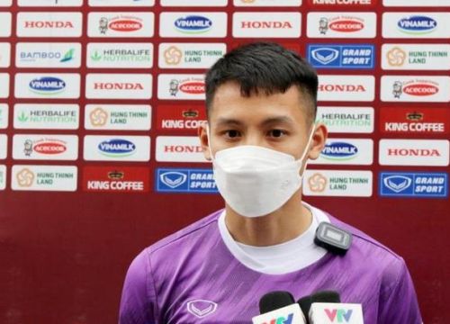 Hùng Dũng: 'Vinh dự được đeo băng đội trưởng U23 Việt Nam'