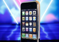 Apple đã khiến thế giới thay đổi như thế nào với iPhone?