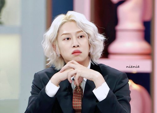 Hee Chul bị cấm hẹn hò ở game show