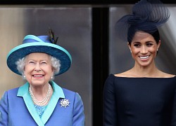 Nhìn Kate Middleton và Meghan Markle lên đồ khi ở cạnh Nữ hoàng Anh, phải công nhận họ là những cô cháu dâu "vàng ngọc"