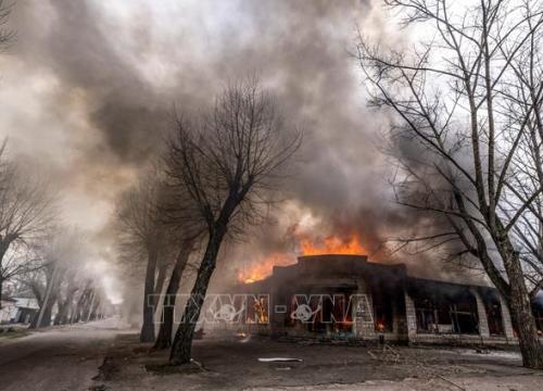 Mỹ, Anh, Canada cam kết hỗ trợ vũ khí pháo binh cho Ukraine