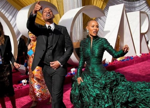 Will Smith và vợ không nói chuyện từ sau cú tát ở Oscar