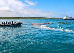 Chìm tàu chở dầu diesel ngoài khơi quần đảo Galapagos của Ecuador