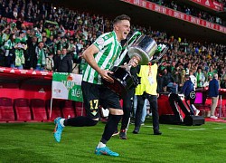 Joaquin vô địch Copa del Rey với Betis ở tuổi 41