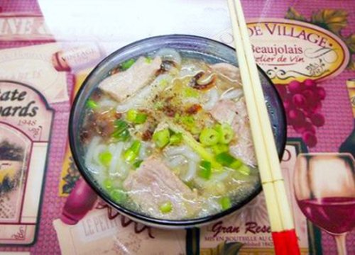 Làm bánh canh, bún tươi tại nhà