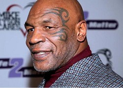 Mike Tyson đấm hành khách trên máy bay