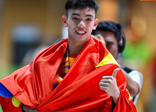 Nguyễn Huy Hoàng phá kỷ lục bơi 400m trước thềm SEA Games 31