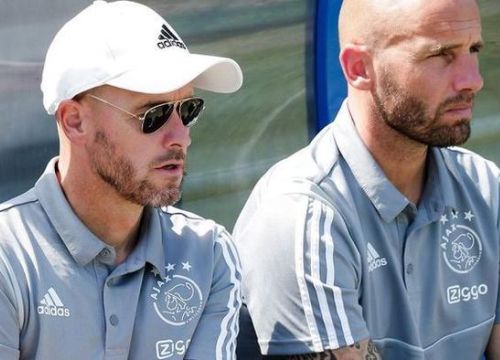 Trợ lý của Erik ten Hag chưa đến MU đã gây choáng