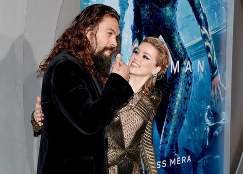 Bị Amber Heard tố hủy hoại cả sự nghiệp, Johnny Depp đáp 1 câu khiến vợ cũ nín thinh, nam chính Aquaman cũng "quay xe" vội