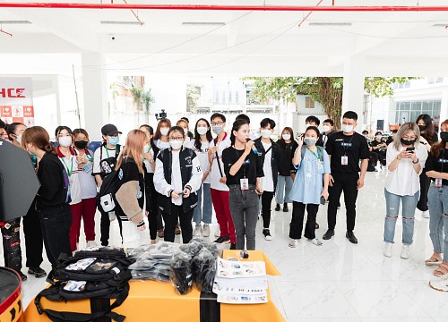 "Đột nhập" Free Fire Campus Activities 2022 có gì mà sinh viên Cao đẳng Kinh tế TP.HCM hứng khởi quá vậy?