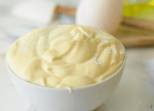 Tự làm sốt mayonnaise siêu đơn giản từ những nguyên liệu nhà nào cũng có