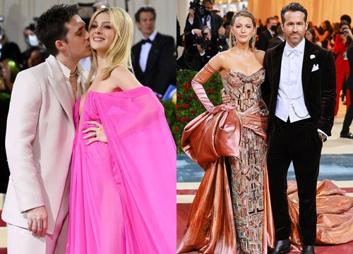 2 khung hình đẹp nhất Met Gala: Brooklyn Beckham và vợ tài phiệt hôn say đắm, vợ chồng tài tử Deadpool như bước vào lễ đường