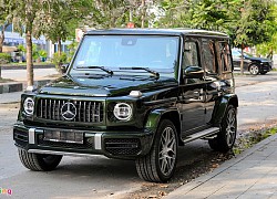 Cận cảnh Mercedes-AMG G63 2022 với màu ngoại thất hiếm gặp tại Hà Nội