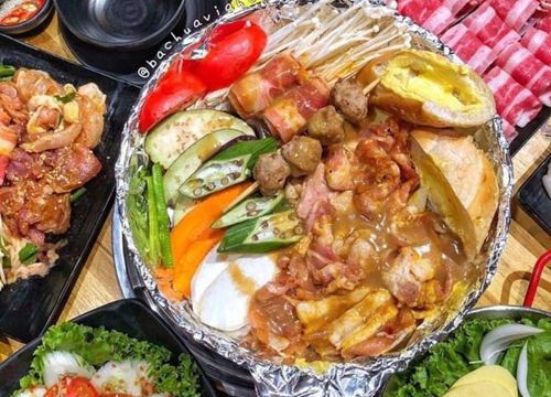 Thưởng thức 7 món ngon khó cưỡng ở con phố không ngủ giữa lòng Hà Nội