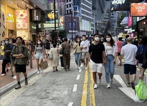 Hong Kong (Trung Quốc) tiếp tục nới lỏng giãn cách xã hội