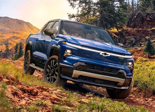 Khi Ford F-150 Lightning tạm thời ngừng nhận đơn, Chevrolet Silverado EV tranh thủ giới thiệu thêm nhiều tính năng mới khi được ra mắt vào năm sau