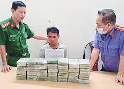 Vụ phục kích bất ngờ và chiếc bao tải 60 bánh heroin