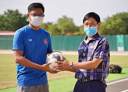 Trưởng đoàn U23 Myanmar bất ngờ khi tìm được quả bóng thất lạc