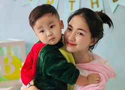 Clip bé Bo chúc mừng sinh nhật Hòa Minzy, nói 1 câu khiến mẹ 'mát lòng mát dạ'