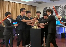 T1 cay đắng nhìn RNG giành chức vô địch MSI 2022