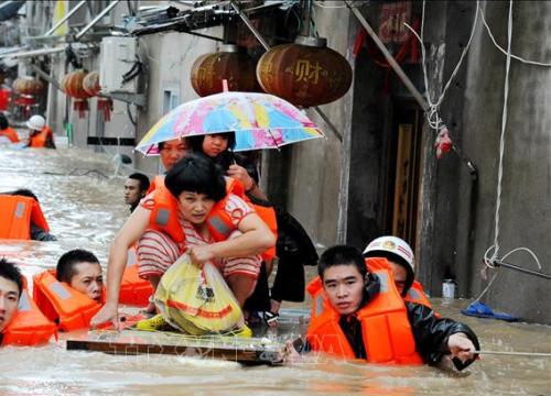 Trung Quốc ứng phó khẩn cấp với lũ lụt