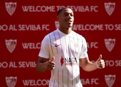 Anthony Martial: 'Cậu bé vàng' không chốn dung thân